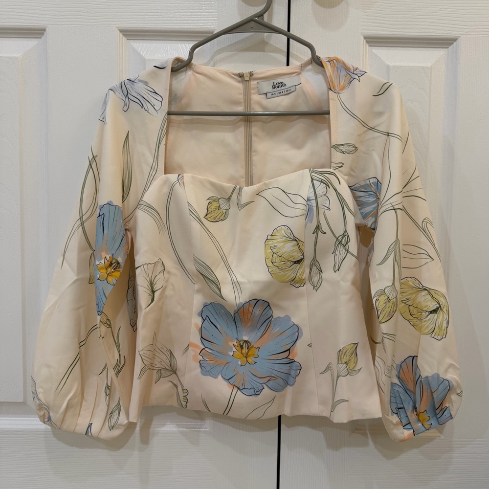 Floral Print Women's bra builted Top. NWOT